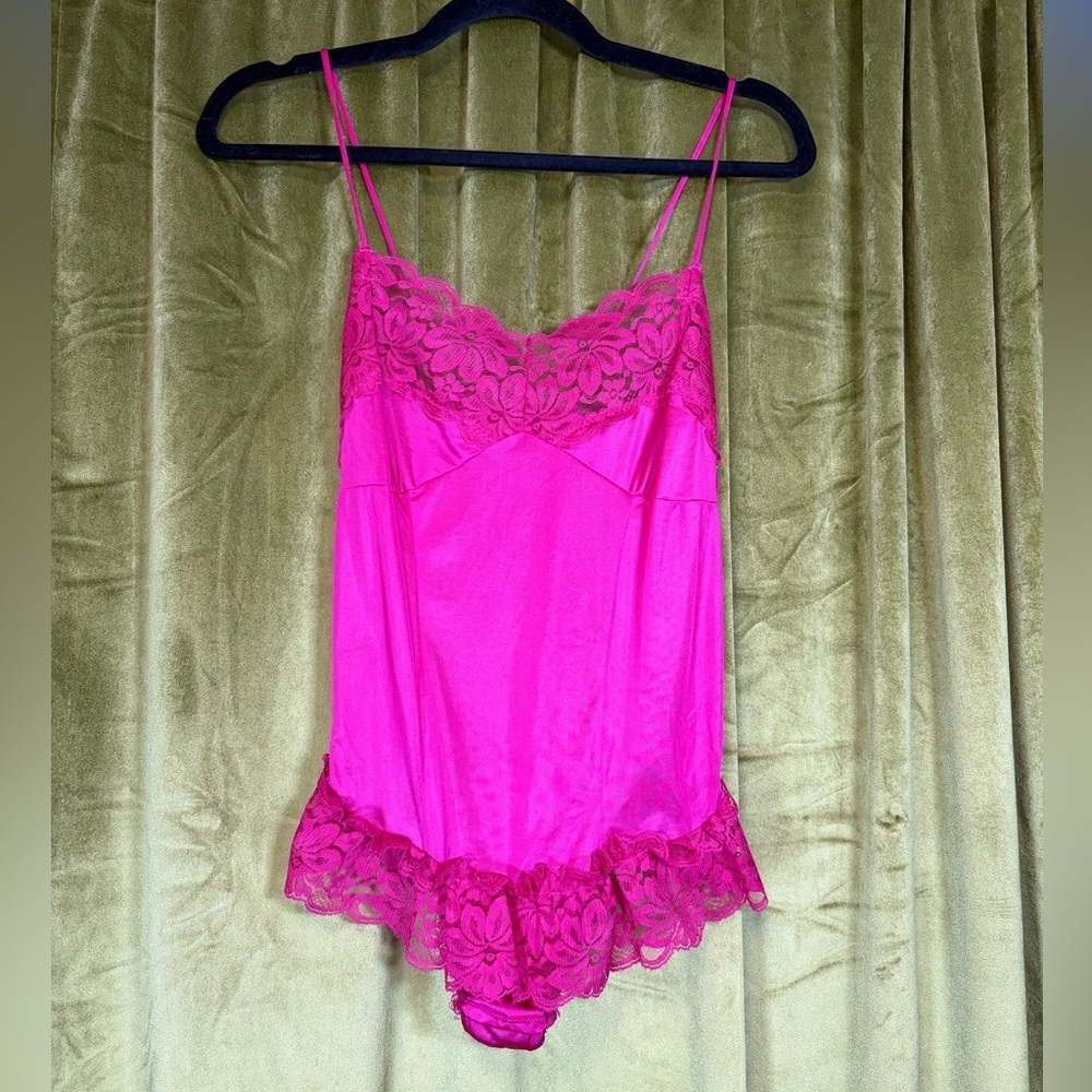 Vintage Juliara Pink Lace Strappy Linergie Teddy Teddie. Size Medium.